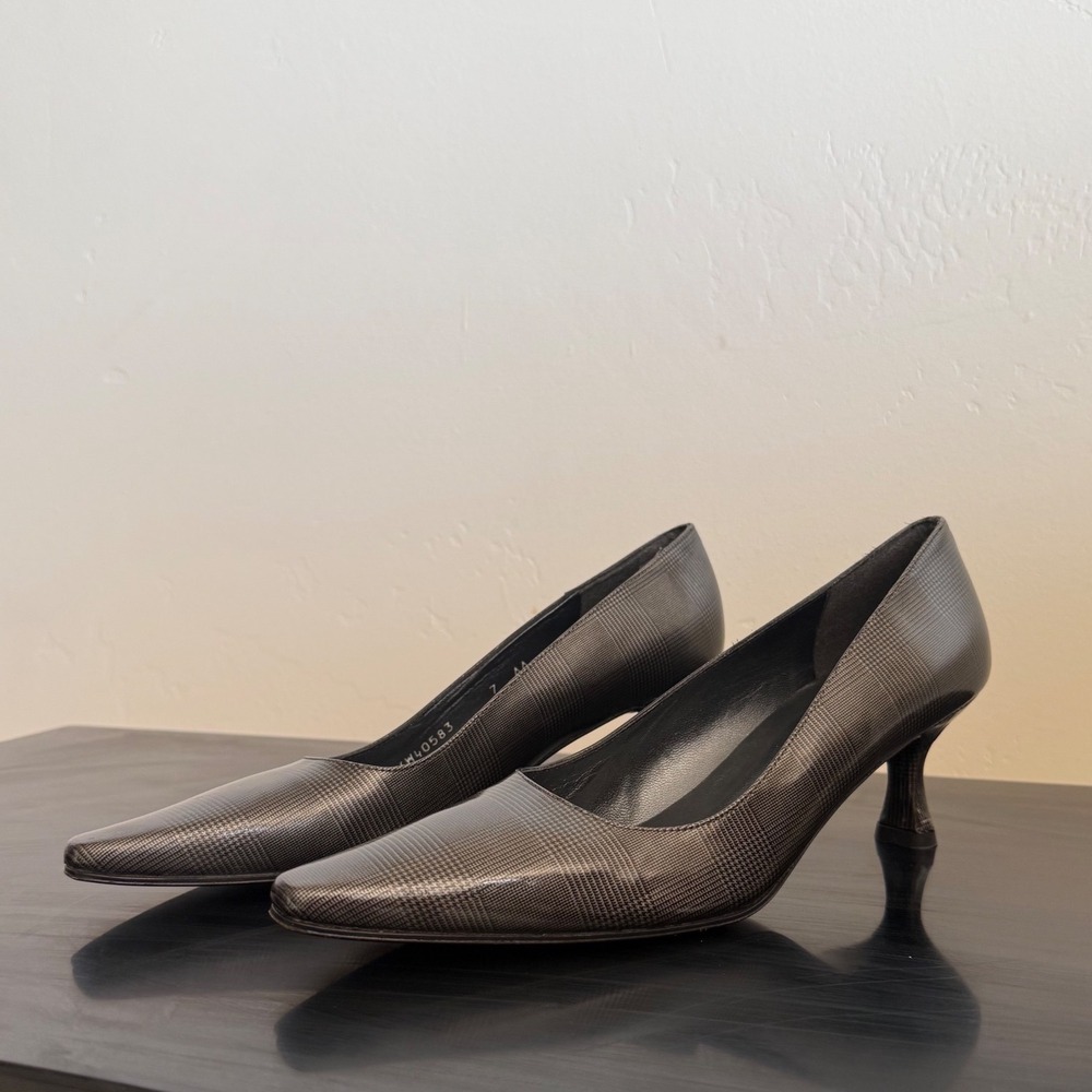 Stuart Weitzman Vintage Grey Plaid Pumps 2.5" Kitten Heel Square Toe  Size 7 - Picture 3 of 11